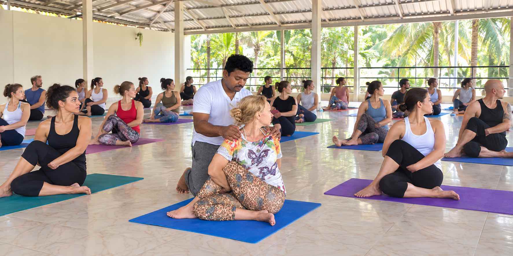 acyi yoga classroom teaching